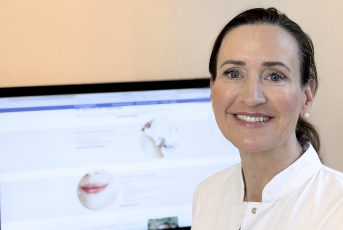 Wie lässt sich Kollagen im Gesicht wirklich aufbauen? Dermatologin Dr. Sarah Ophoff erklärt wissenschaftlich fundiert, welche Maßnahmen sinnvoll sind und welche Behandlungen die Kollagenbildung unterstützen können.
